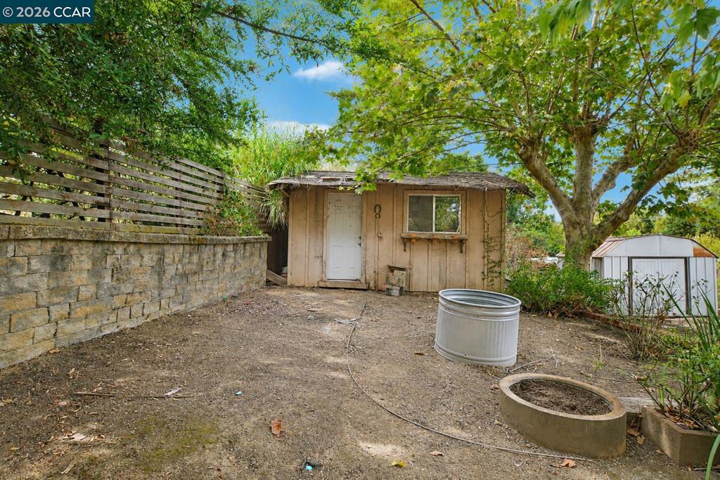 3214 Pine St. Property Photo 21