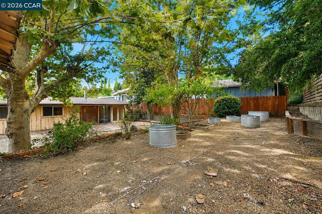 3214 Pine St. Property Photo 22