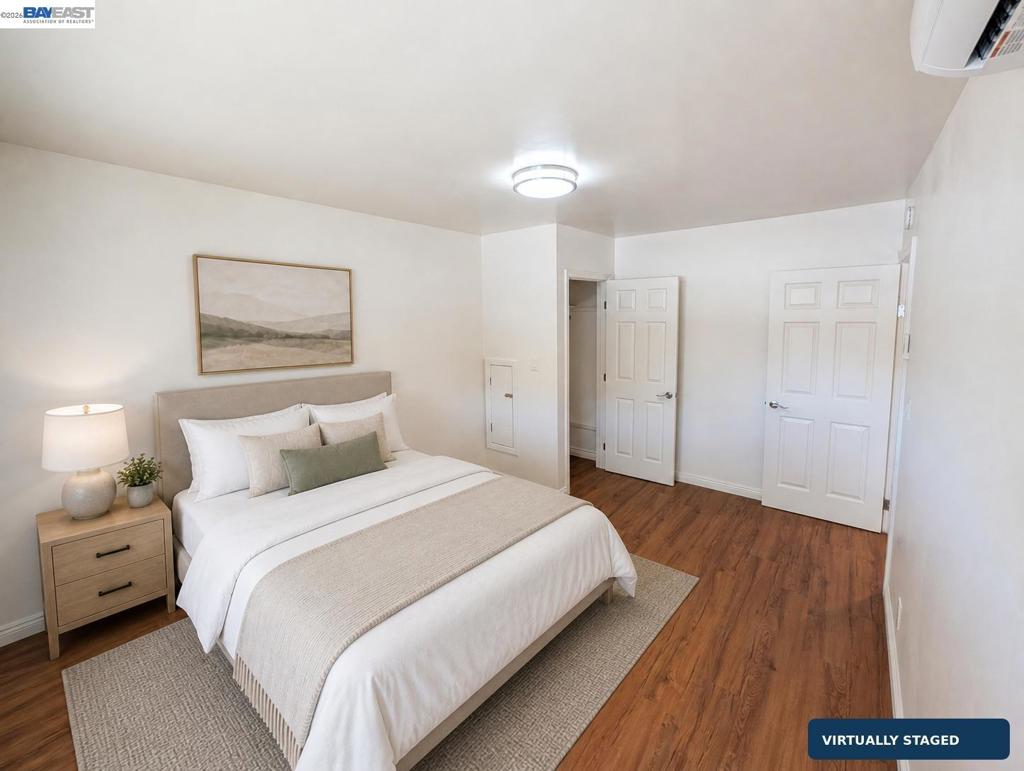 4125 Los Coyotes Diagonal Property Photo 18
