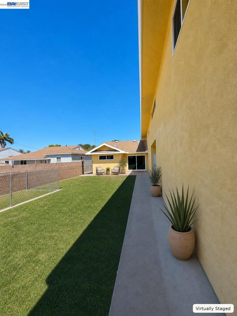 4125 Los Coyotes Diagonal Property Photo 27