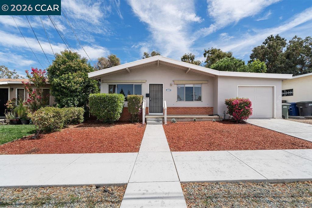 3267 William Way Property Photo 1