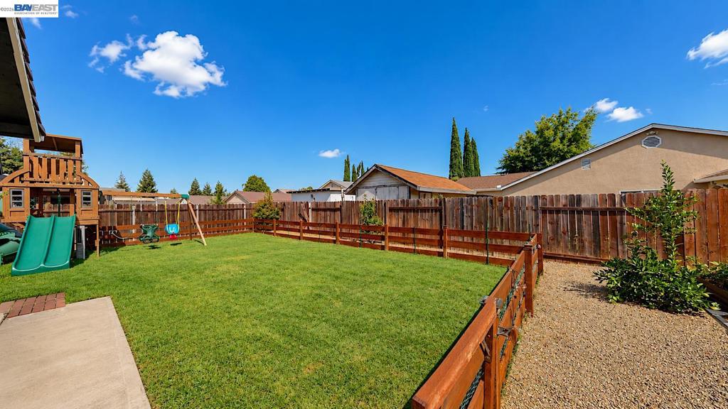 771 Twin Hills Dr Property Photo 30