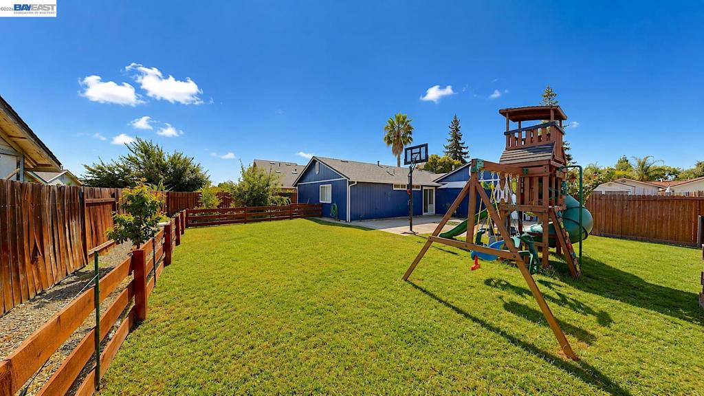 771 Twin Hills Dr Property Photo 31