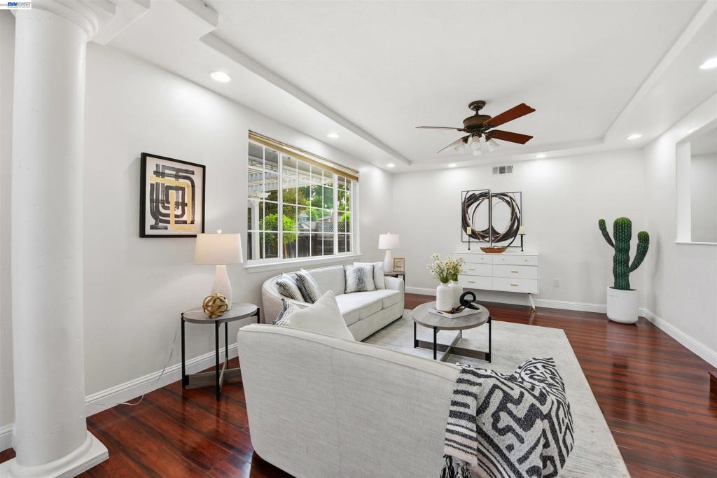 37658 Canterbury St Property Photo 1