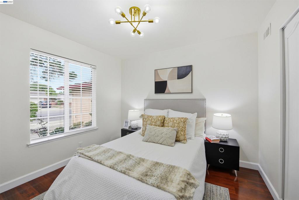 37658 Canterbury St Property Photo 16