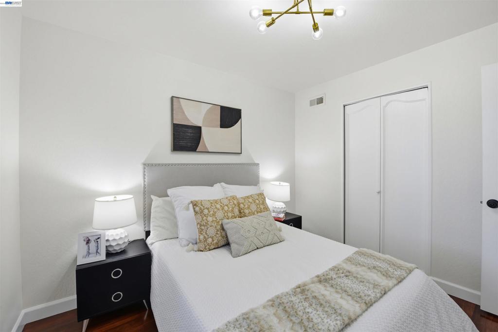 37658 Canterbury St Property Photo 19