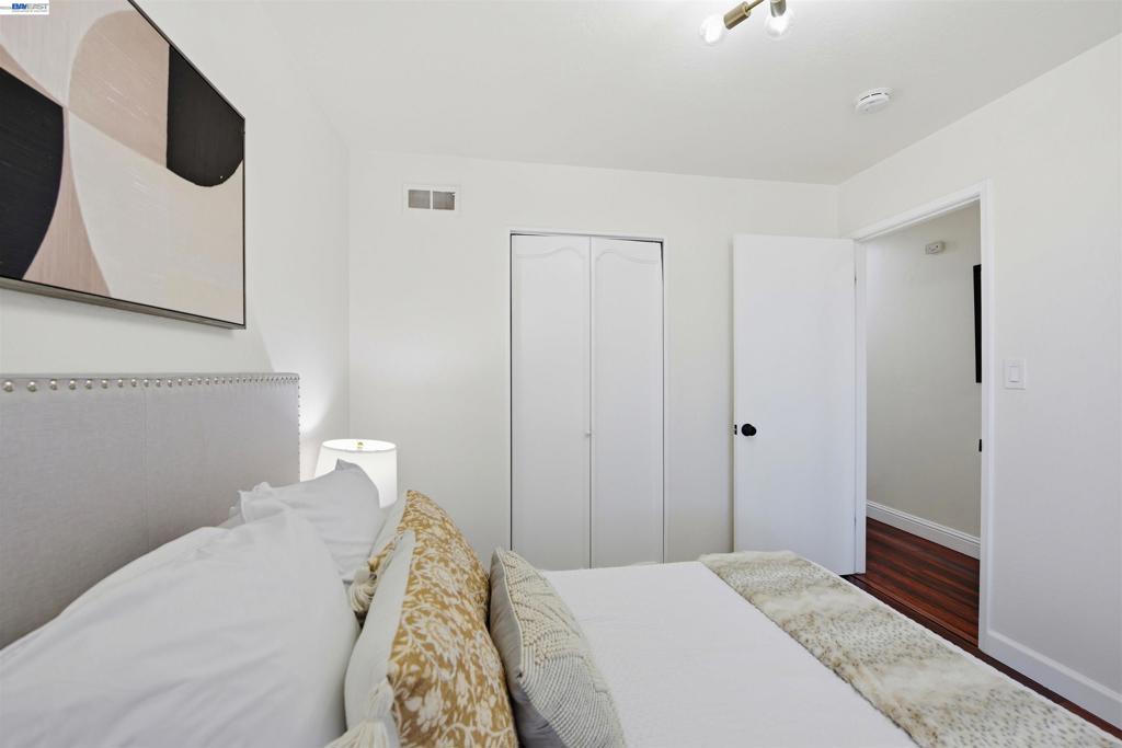 37658 Canterbury St Property Photo 21