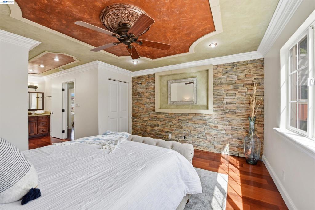 37658 Canterbury St Property Photo 22