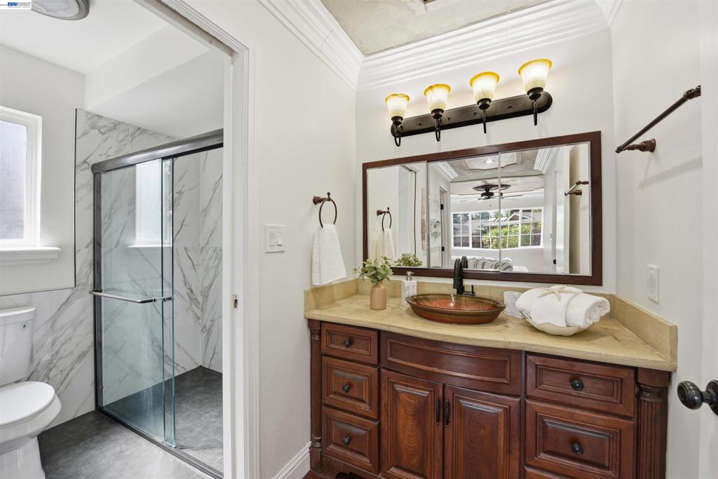 37658 Canterbury St Property Photo 27