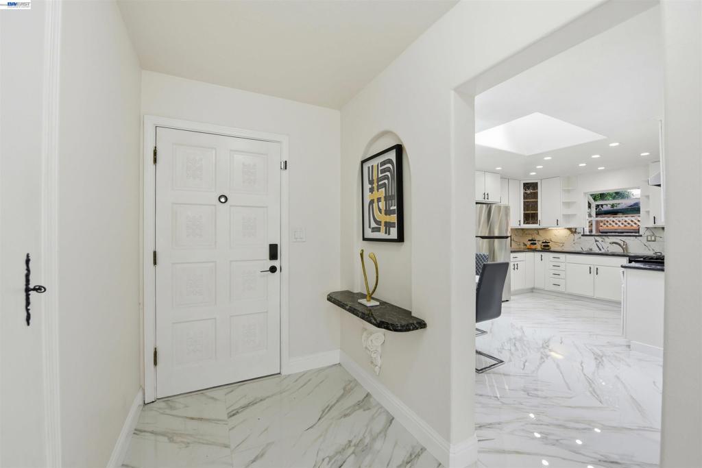 37658 Canterbury St Property Photo 28