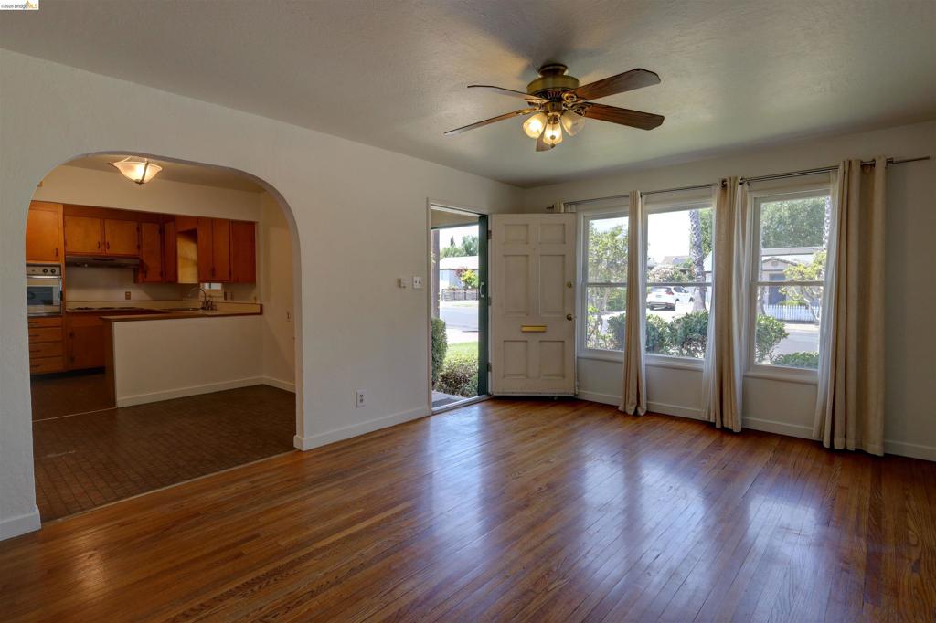 2745 D St Property Photo 8