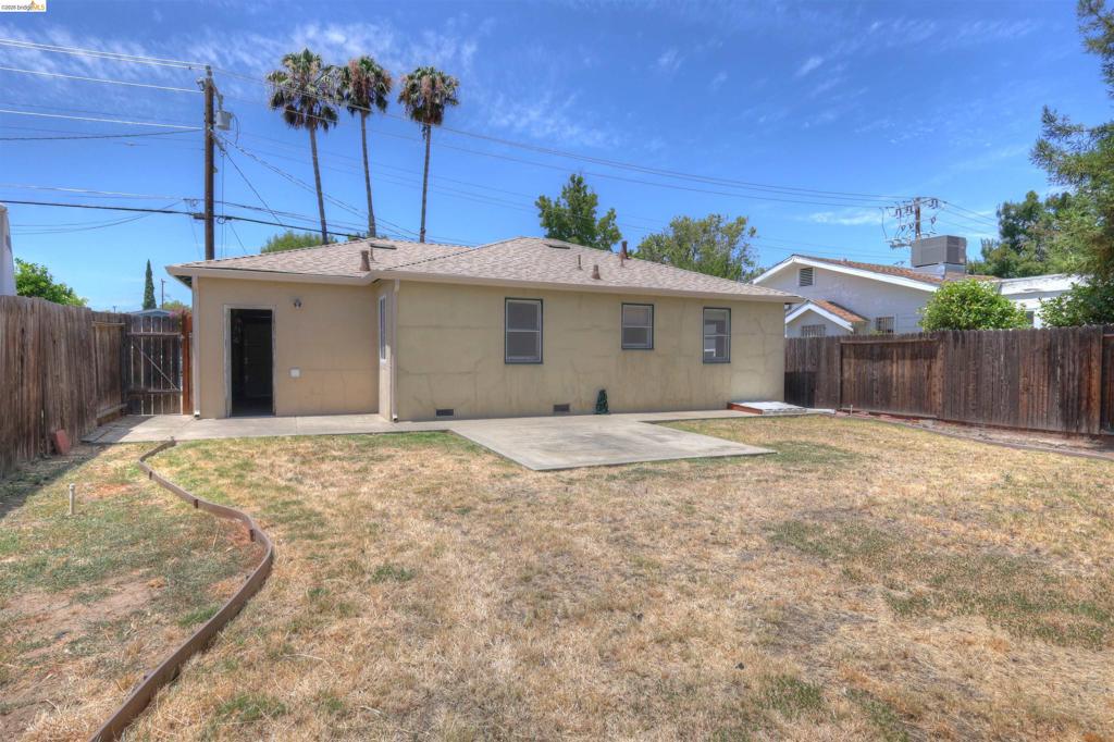 2745 D St Property Photo 23