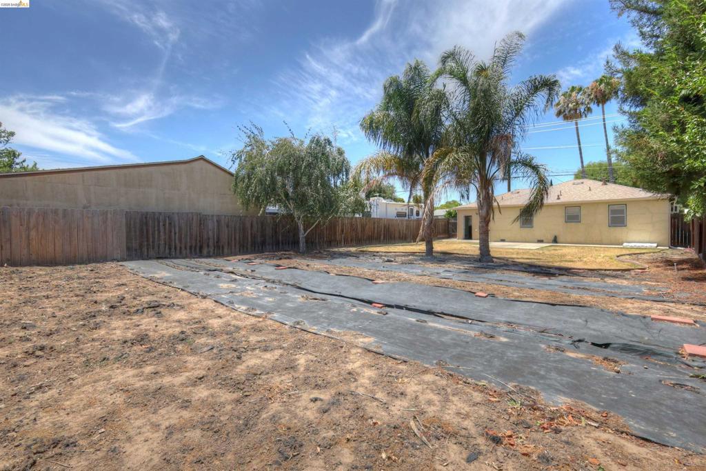 2745 D St Property Photo 26