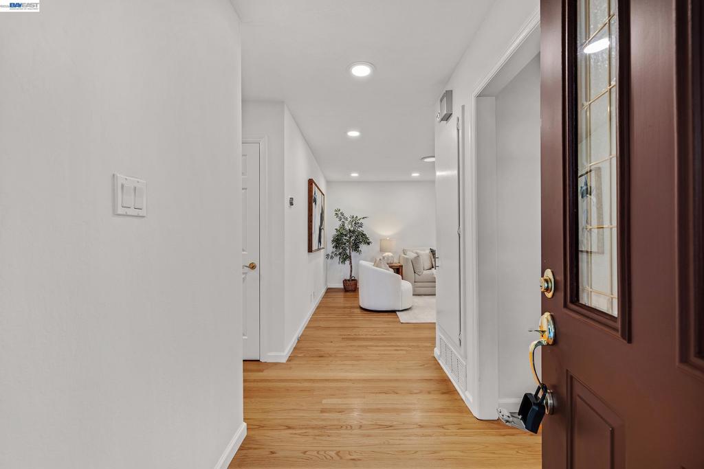 7581 Brighton Dr Property Photo 2