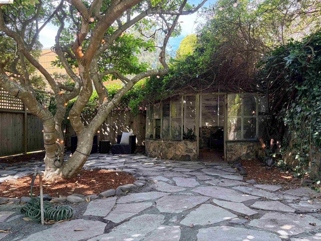 982 Teresita Blvd Property Photo 19