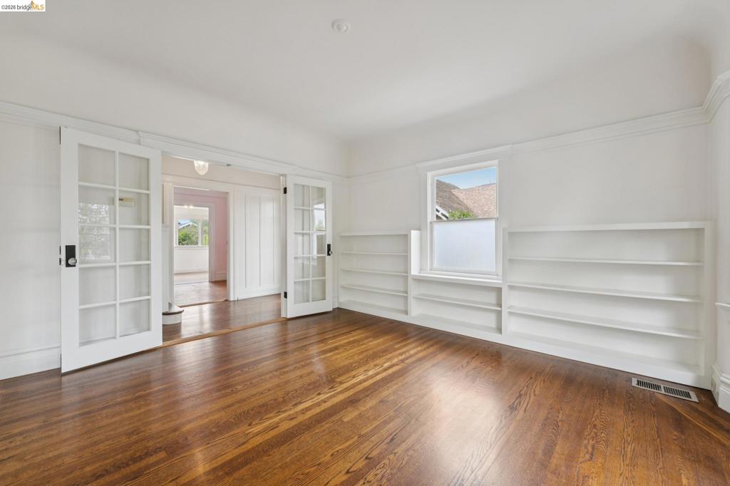 2730 Webster St Property Photo 12