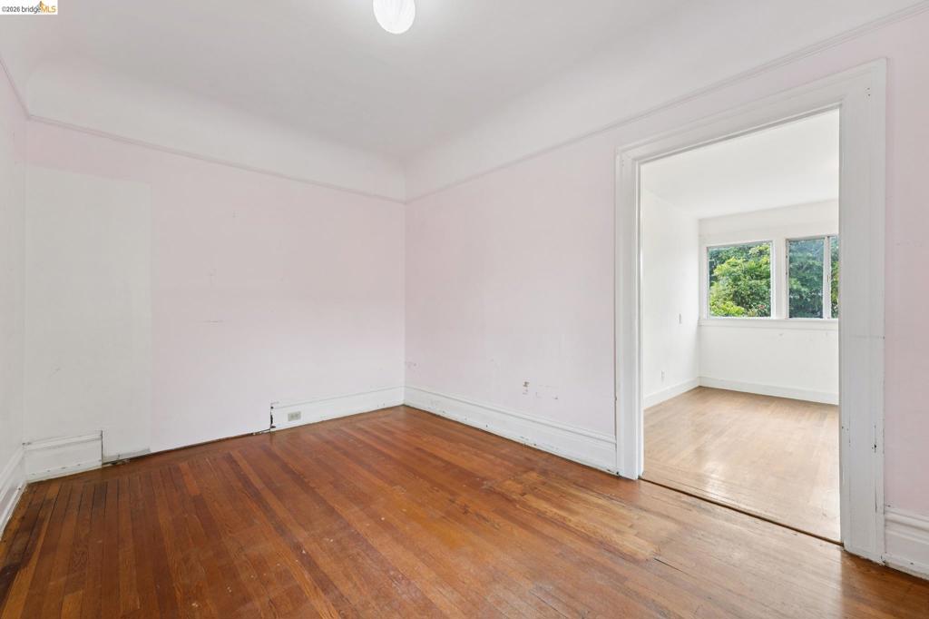 2730 Webster St Property Photo 32