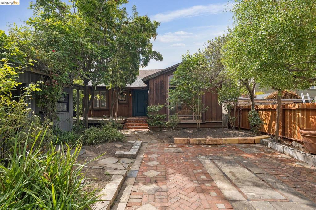2730 Webster St Property Photo 60