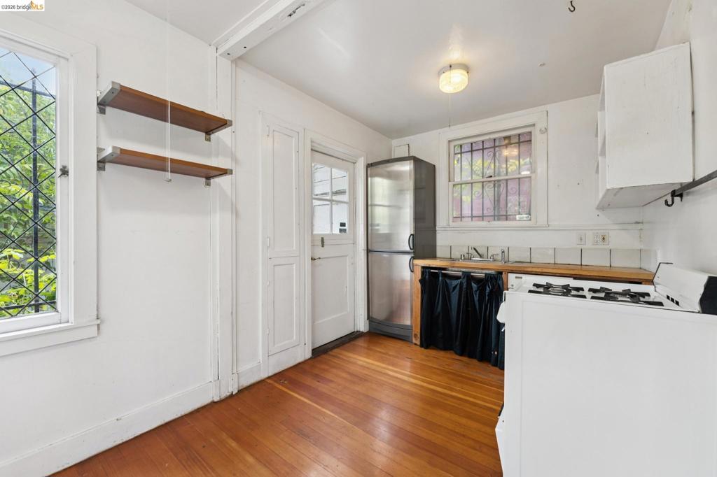 2730 Webster St Property Photo 78