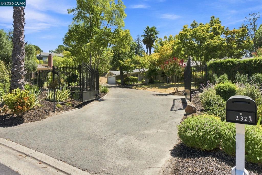 232 Dantley Way Property Photo 1