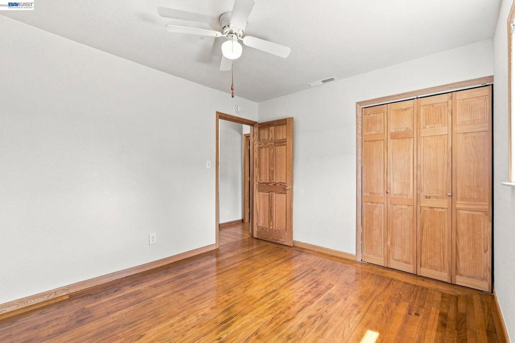 32235 Pulaski Dr Property Photo 27