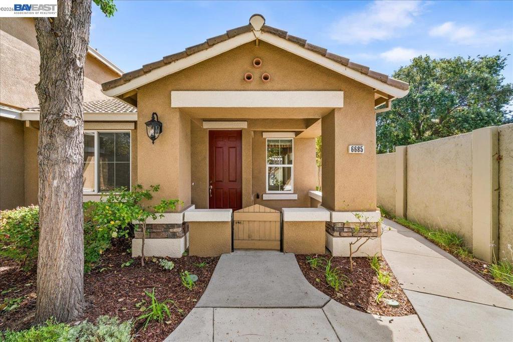 6685 Forget Me Not Property Photo 1