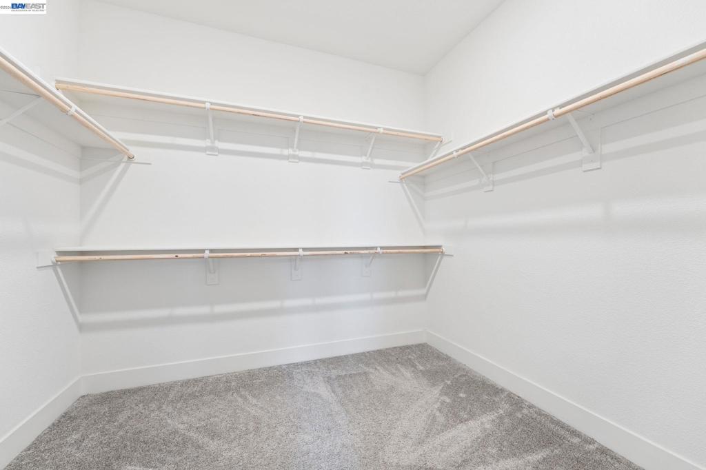2107 Daimler St Property Photo 30