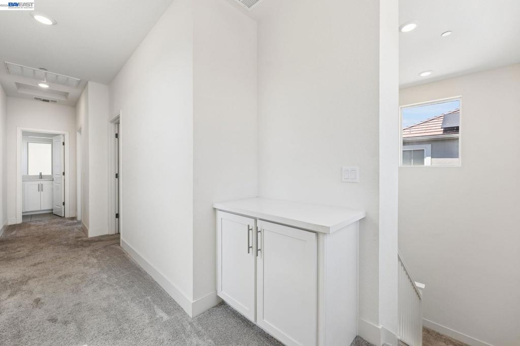 2107 Daimler St Property Photo 44