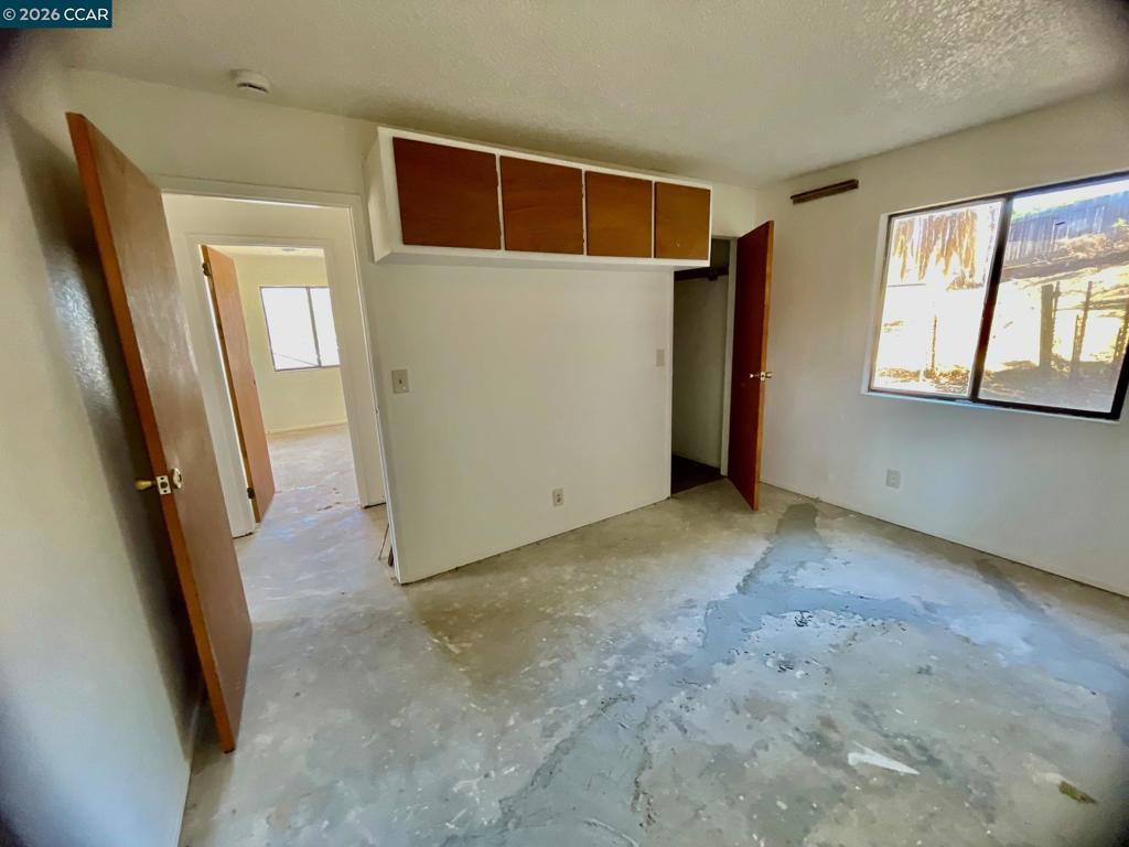 1119 Warren Ave Property Photo 19