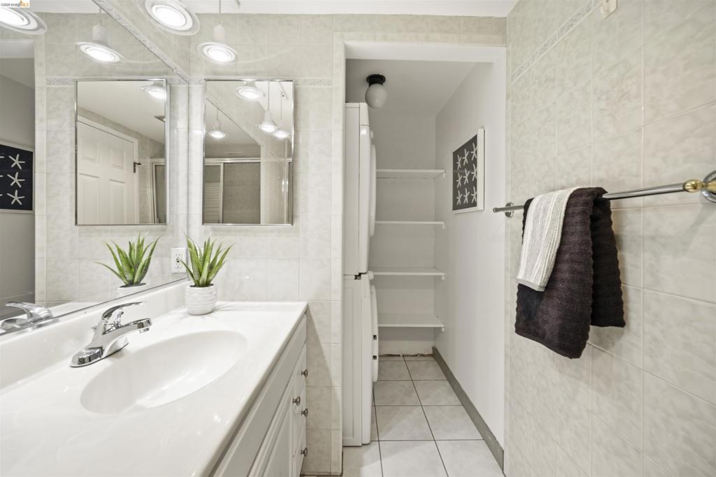 801 Franklin St 1406 Property Photo 17