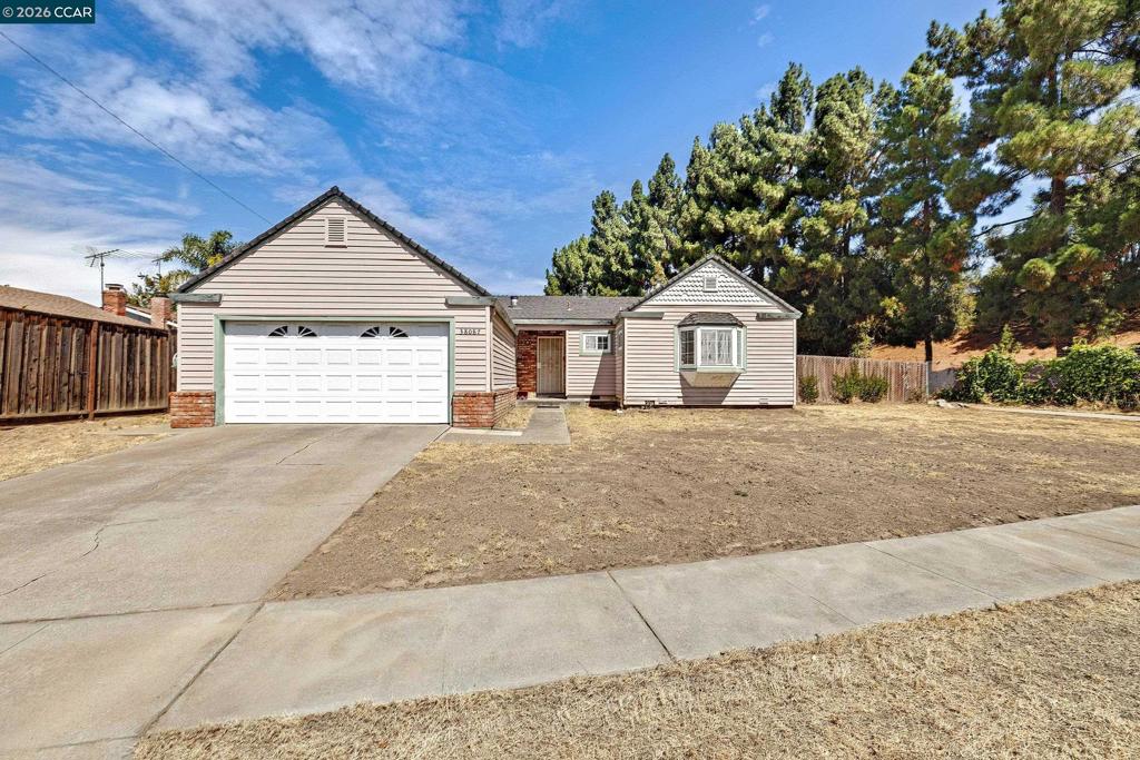38087 Young Dr Property Photo 1