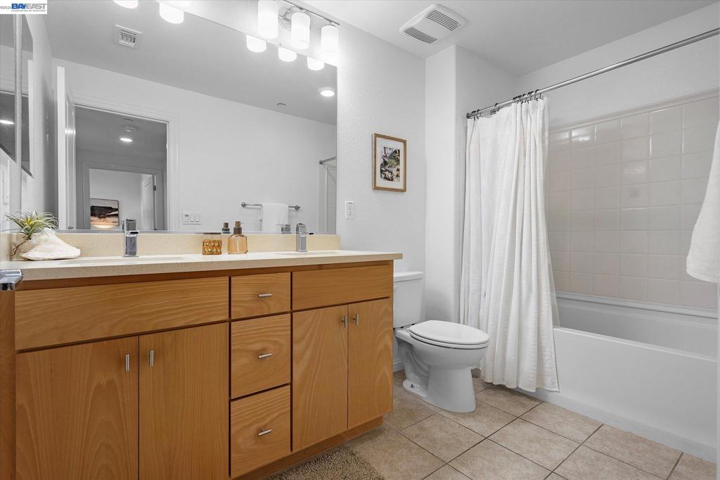 2071 Mahuron Cir Property Photo 14