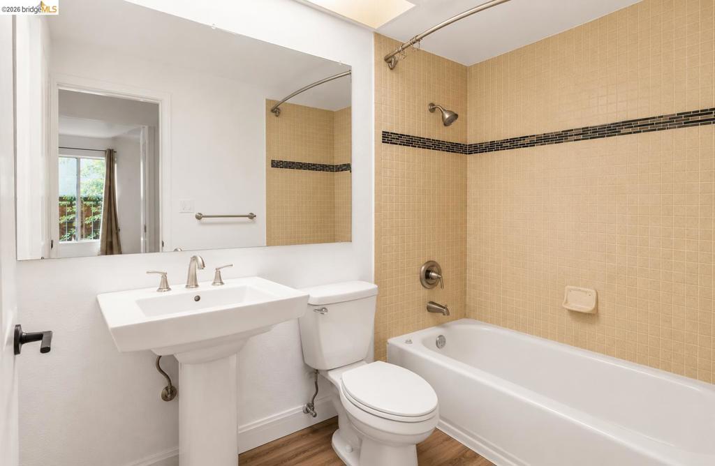 51 Massolo Dr C Property Photo 9
