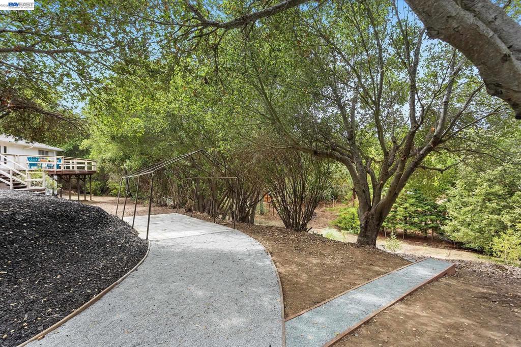 14821 Golf Links Drive Property Photo 35