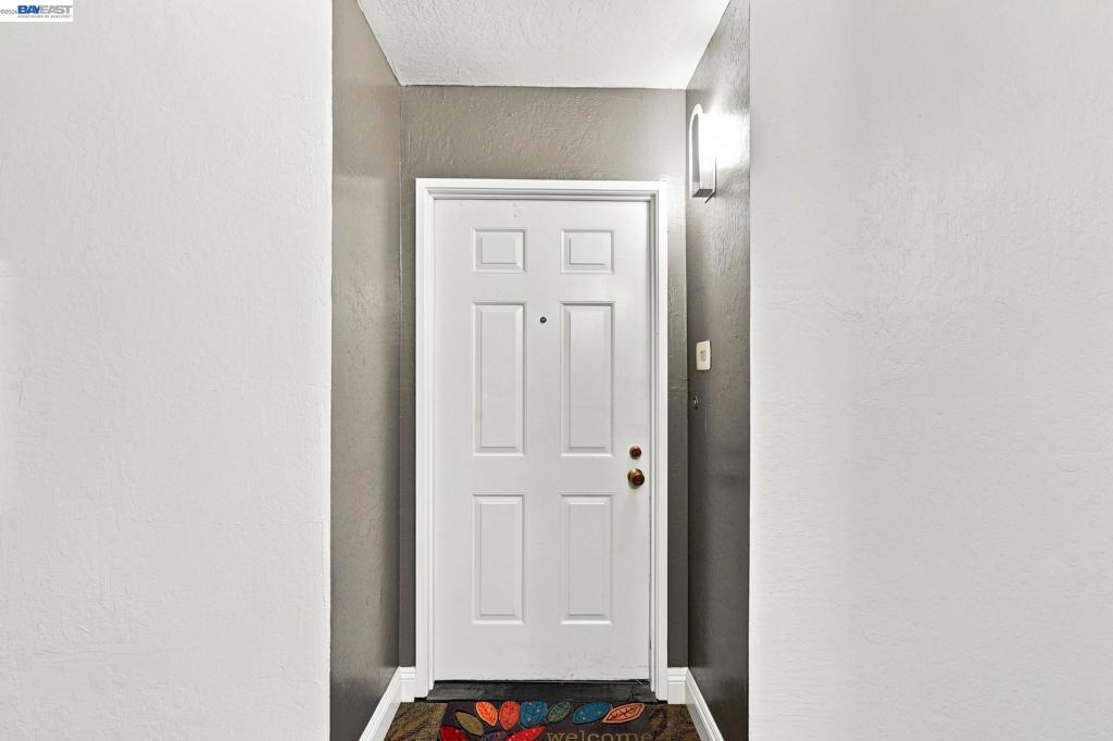 3173 Wayside Plaza 113 Property Photo 35