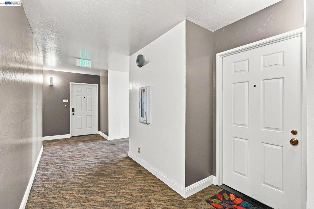 3173 Wayside Plaza 113 Property Photo 37