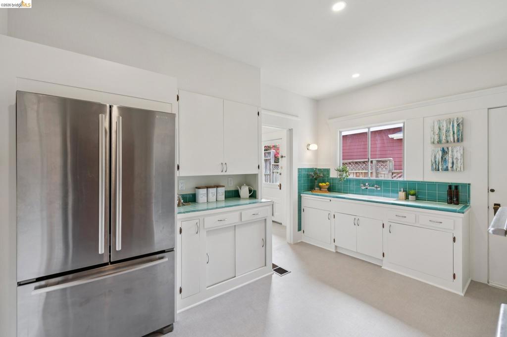 4010 Elston Ave Property Photo 17