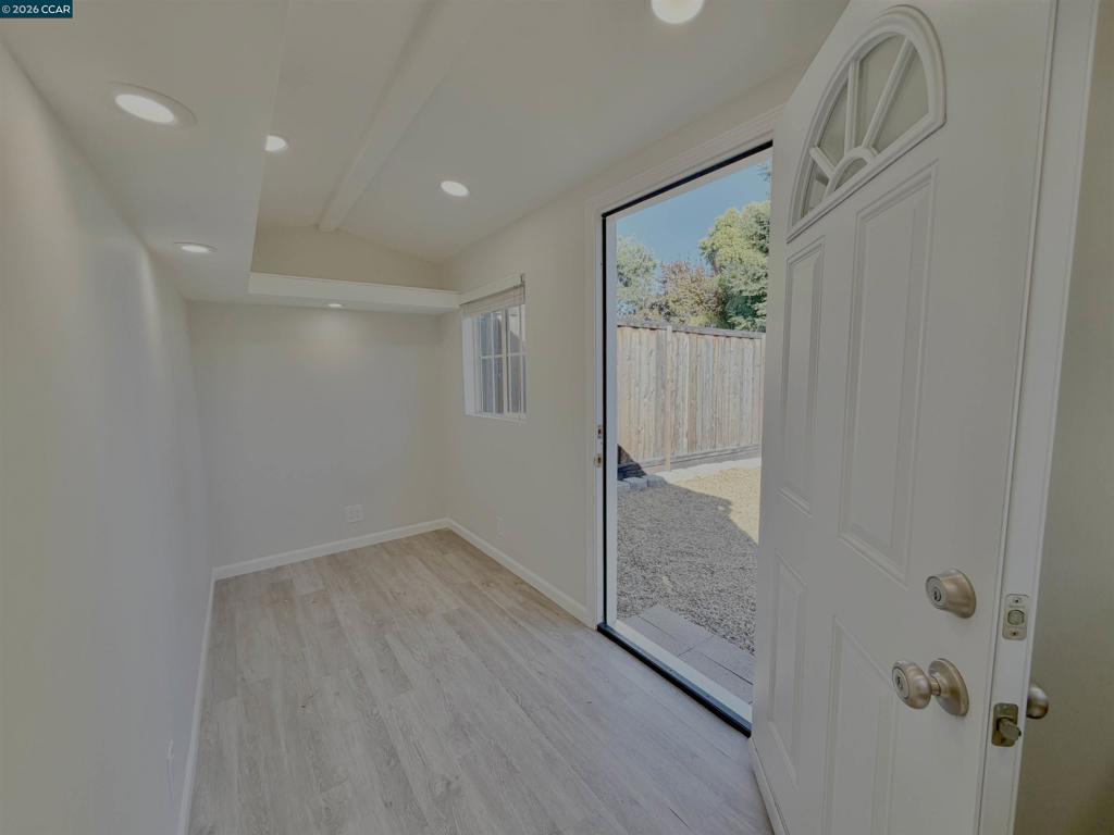 926 Sassel Avenue Property Photo 48