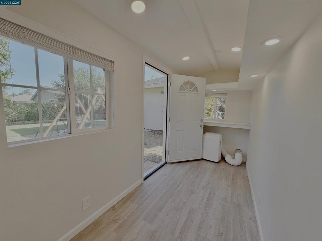 926 Sassel Avenue Property Photo 49