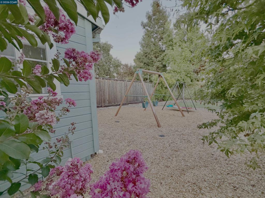 926 Sassel Avenue Property Photo 51