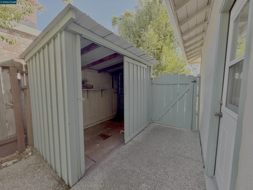 926 Sassel Avenue Property Photo 53