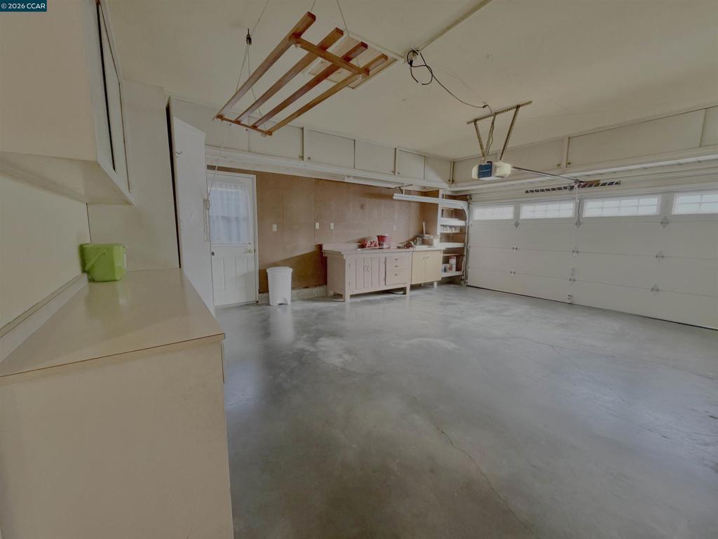 926 Sassel Avenue Property Photo 54
