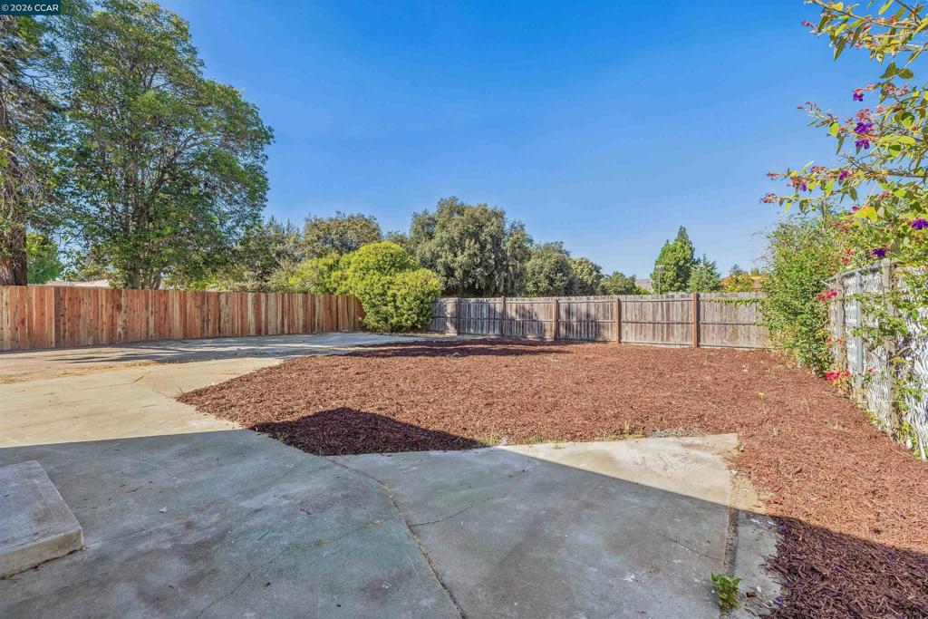 39062 Mount Vernon Ave Property Photo 26