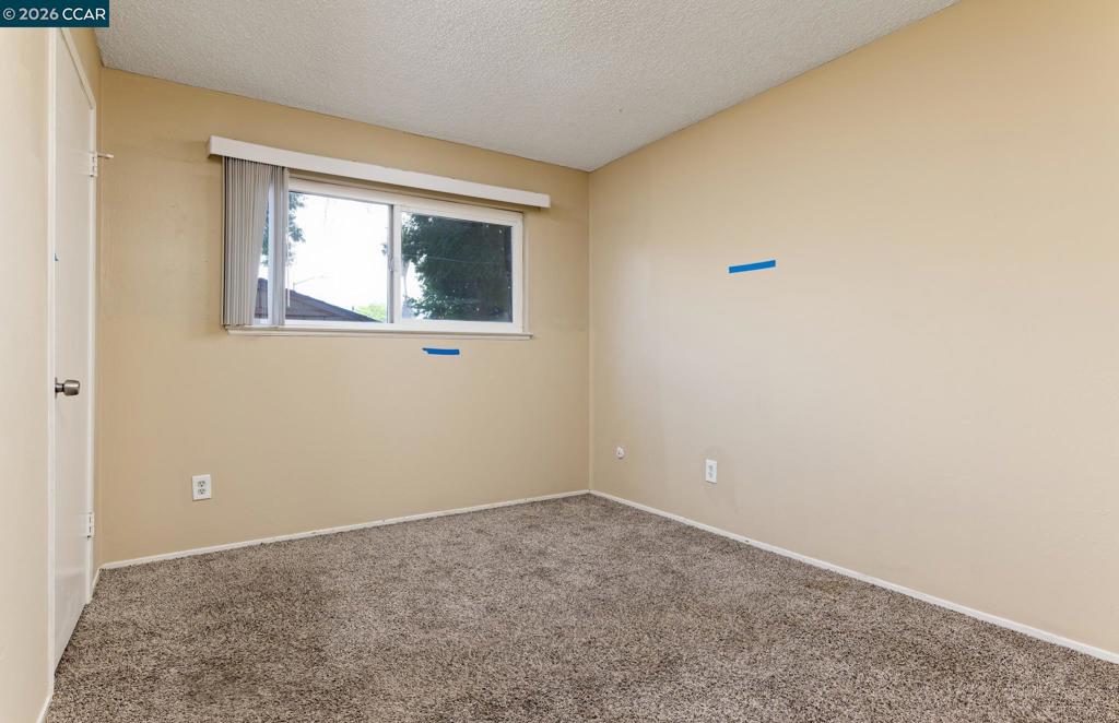 1249 Metten Ave Property Photo 12