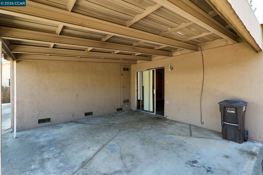 1249 Metten Ave Property Photo 22