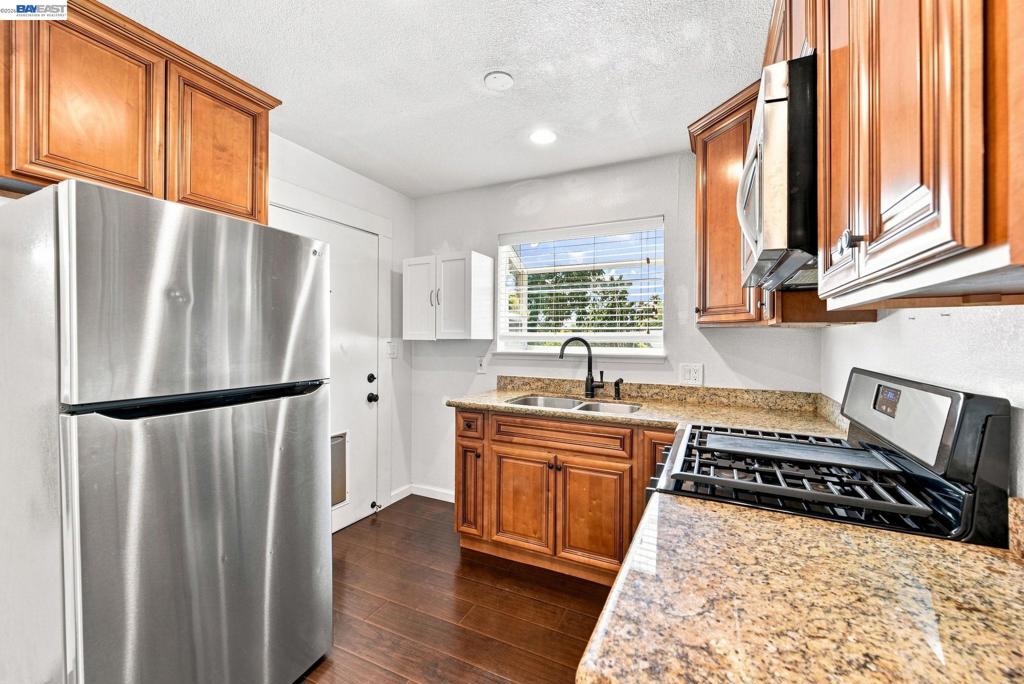22729 Yolo St Property Photo 15