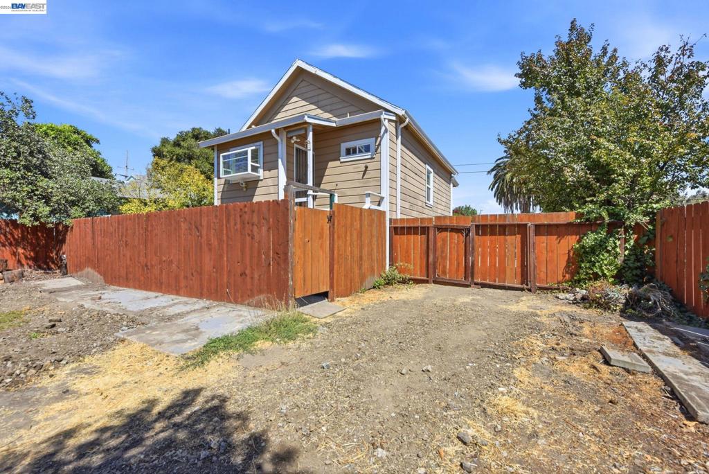 22729 Yolo St Property Photo 37