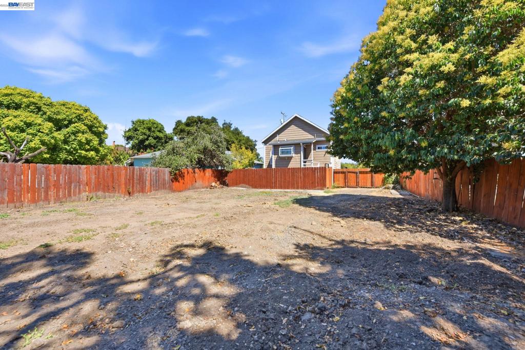 22729 Yolo St Property Photo 38