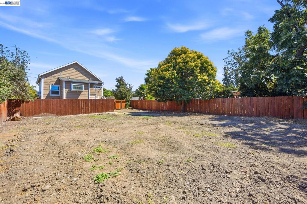 22729 Yolo St Property Photo 39