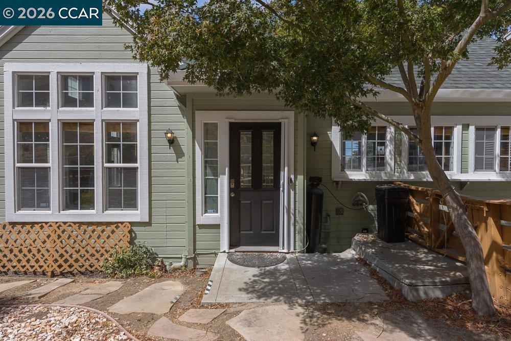 1160 Arlington Way Property Photo 10